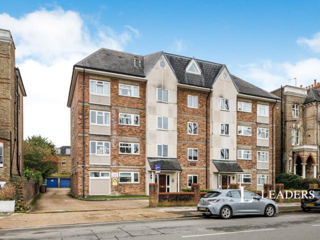 Apartment for rent in Surbiton, Greater London