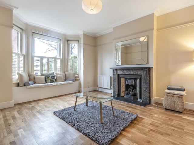 Apartment for rent in Balham, Greater London