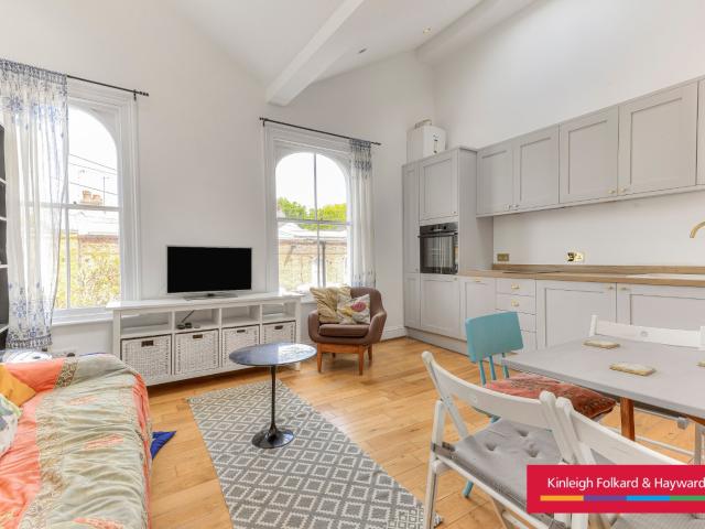 Apartment for rent in Herne Hill, Greater London