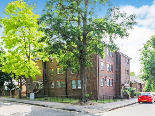 Apartment for rent in Surbiton, Isle Of Man