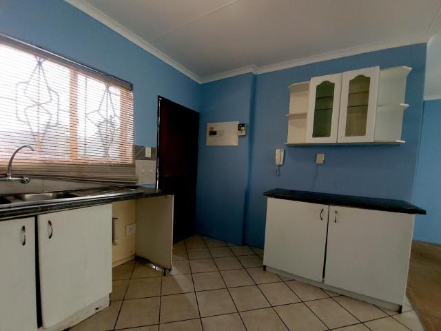 Apartment for rent in Alan Manor, Johannesburg