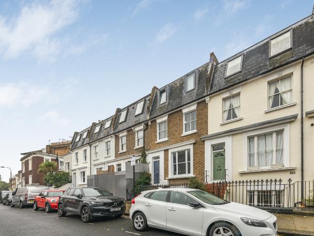 Apartment for rent in Fulham, Greater London