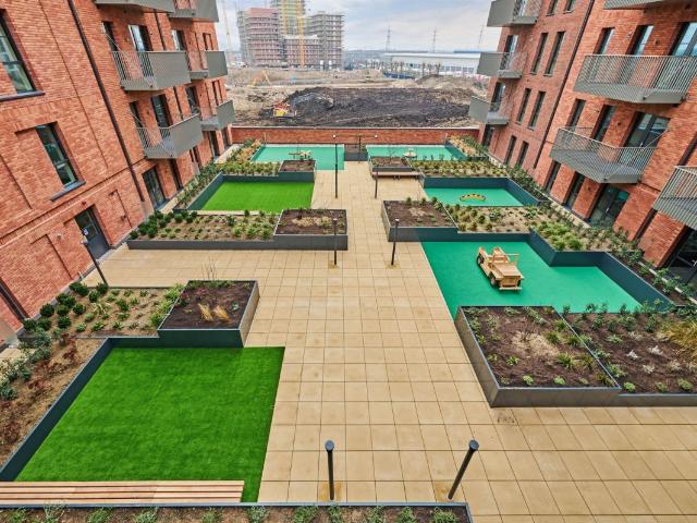 Apartment for rent in Scrattons Farm, Greater London