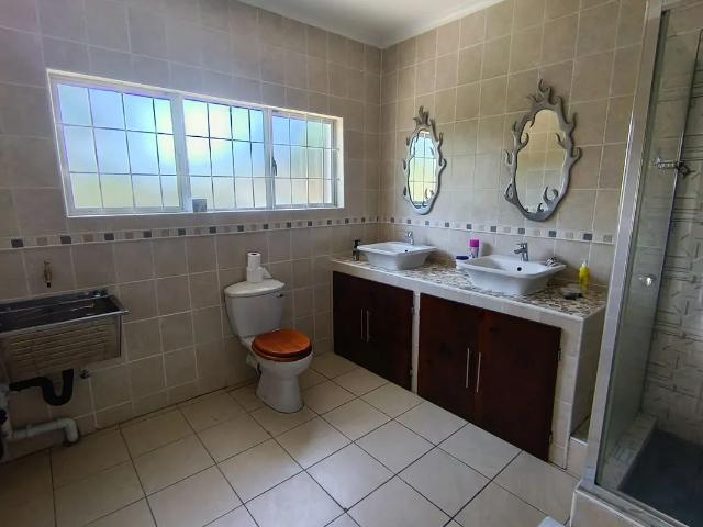 Apartment for rent in Queensburgh, Kwazulu-natal