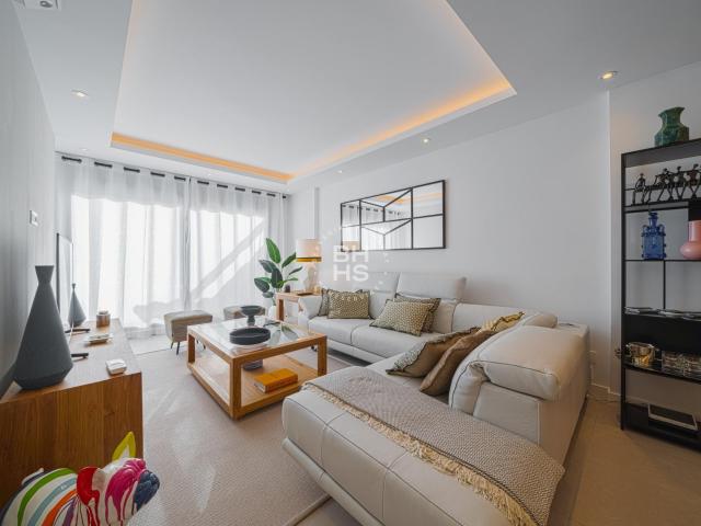 Apartamento en alquiler en Nueva Andalucía, Costa del Sol Occidental