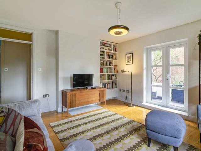Apartment for rent in Stroud Green, Greater London