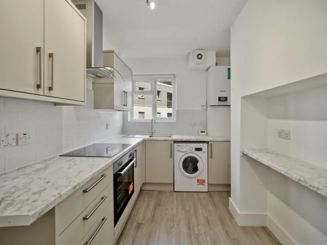 Apartment for rent in London Borough of Ealing, Greater London