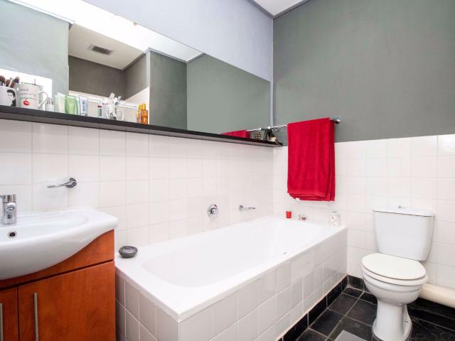 Apartment for rent in Onder-Papegaaiberg, Stellenbosch Local Municipality