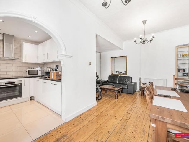 Apartment for rent in St. John's Wood, Greater London