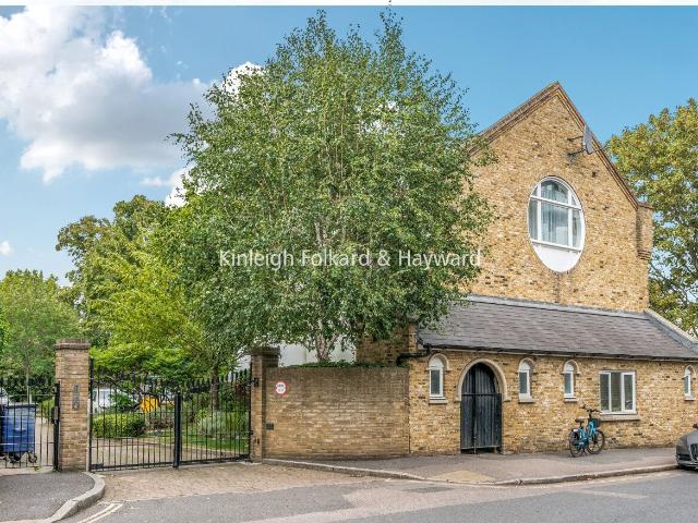 Apartment for rent in Stockwell, Greater London