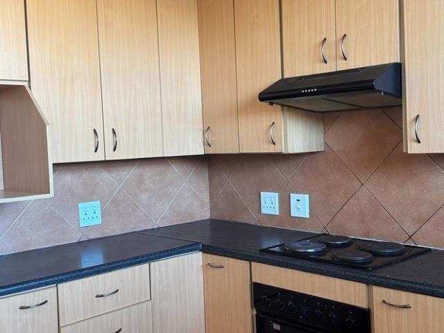 Apartment for rent in Parkhill Gardens, Germiston