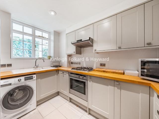 Apartment for rent in Chalk Farm, Greater London