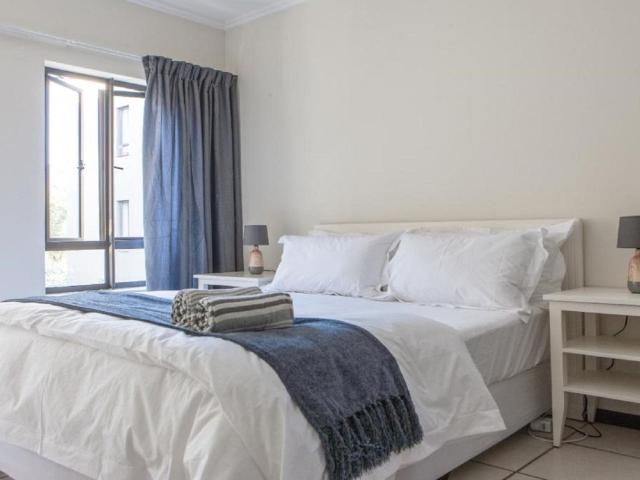 Apartment for rent in Paulshof, Alexandra
