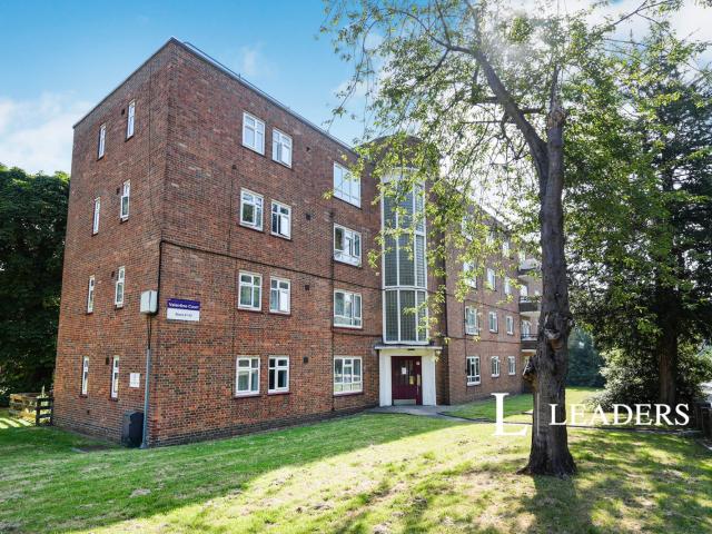 Apartment for rent in London Borough of Lewisham, Forest Hill