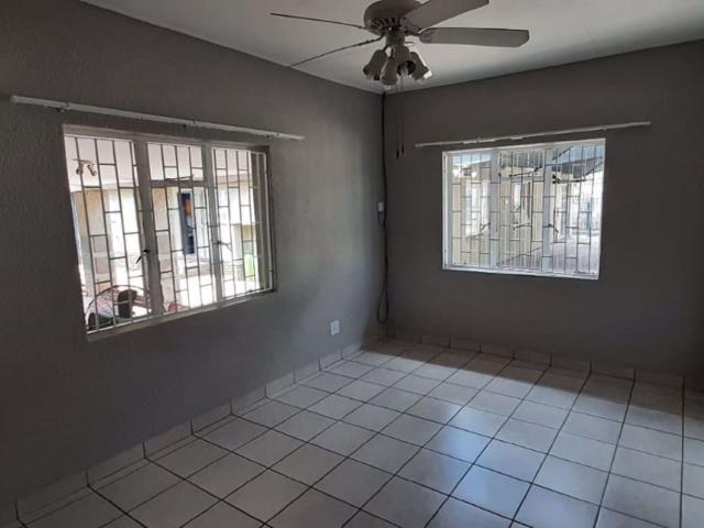 Apartment for rent in Phalaborwa, Ba-Phalaborwa Local Municipality