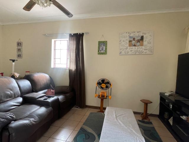 Apartment for rent in Phalaborwa, Ba-Phalaborwa Local Municipality