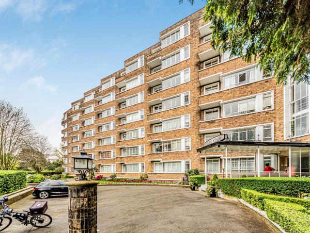Apartment for rent in St. John's Wood, Greater London