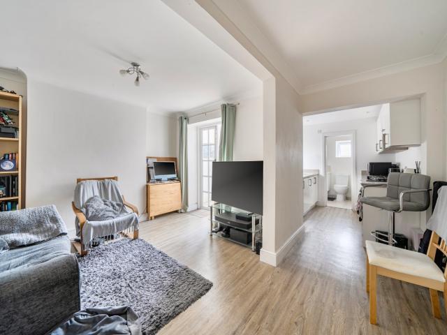 Apartment for rent in London Borough of Ealing, Greater London