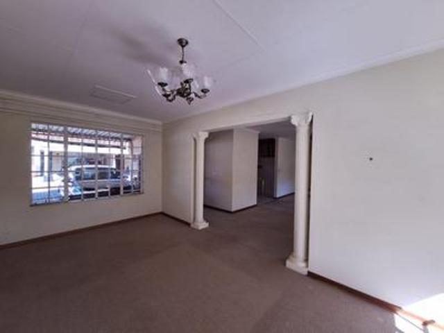 Apartment for rent in Mohlakeng, Gauteng