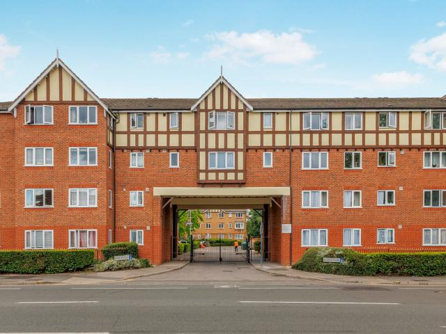 Apartment for rent in London Borough of Hounslow, Greater London
