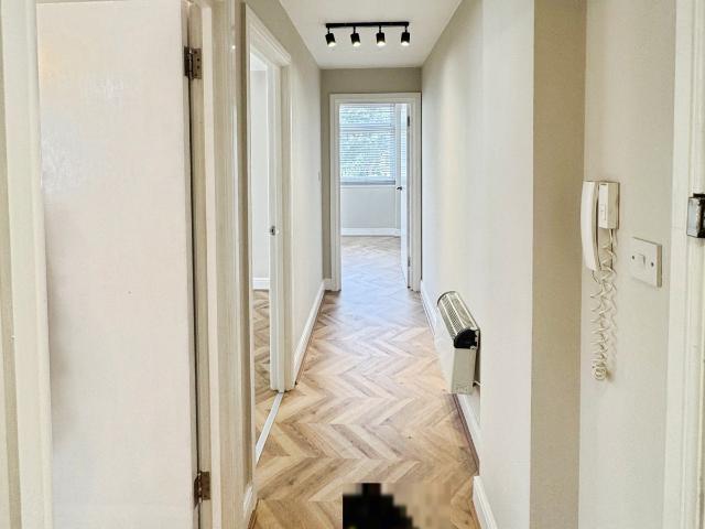 Apartment for rent in Regent Quay, Oad Street