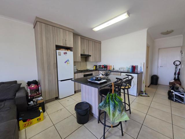Apartment for rent in Johannesburg Ward 97, Roodepoort
