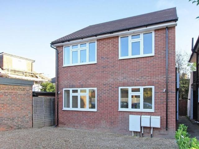 Apartment for rent in London Borough of Merton, Greater London