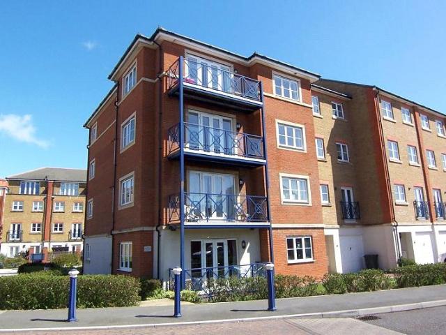 Apartment for rent in Sovereign Harbour, Eastbourne