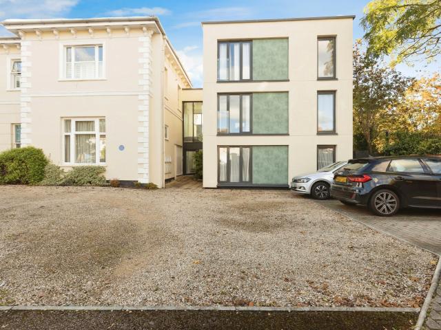 Apartment for rent in Ewens Farm, Golden Valley