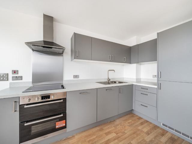 Apartment for rent in Roding Riverside, Greater London