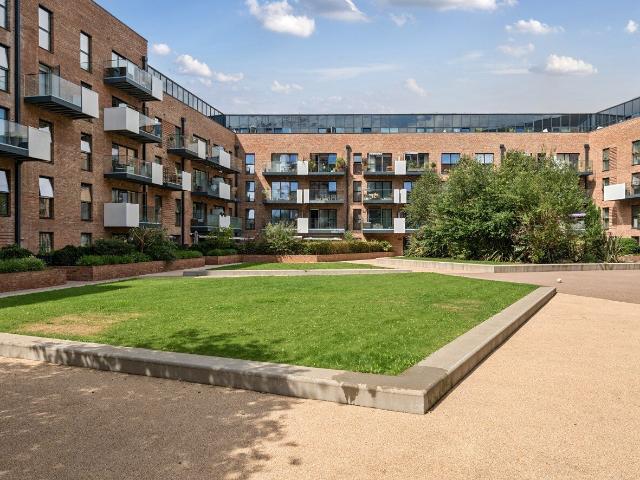 Apartment for rent in Greater London