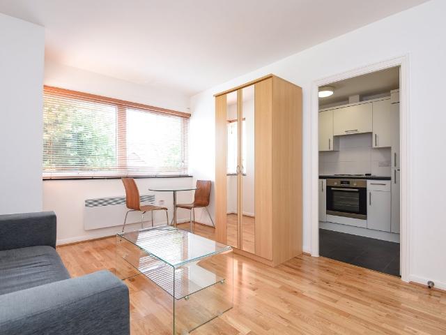 Apartment for rent in Balham, Greater London