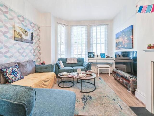 Apartment for rent in West Hampstead, Isle Of Man