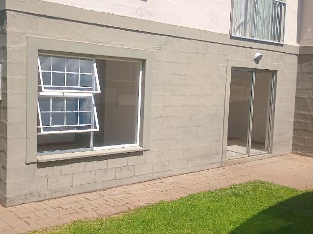 Apartment for rent in Sunny Ridge, Newcastle Local Municipality