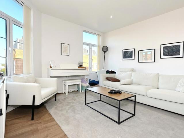 Apartment for rent in London Borough of Lewisham, Lower Sydenham