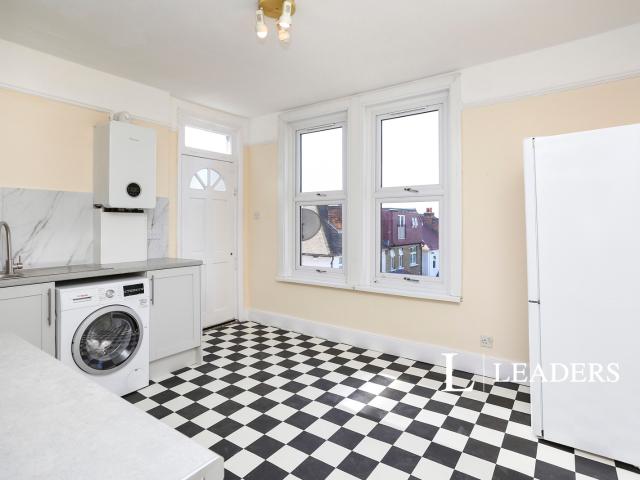 Apartment for rent in London Borough of Lewisham, Lower Sydenham