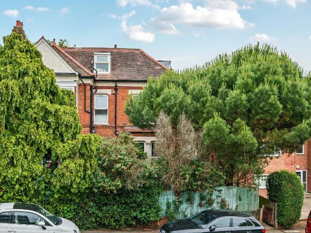 Apartment for rent in London Borough of Croydon, Greater London