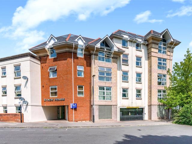 Apartment for rent in Bellevue, Southampton