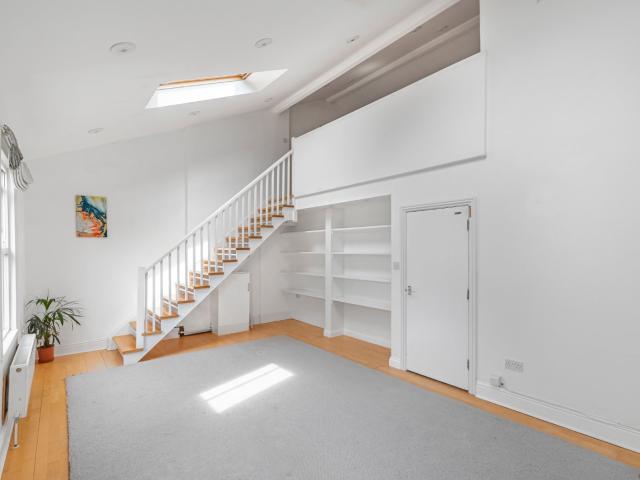 Apartment for rent in Clapham, Greater London