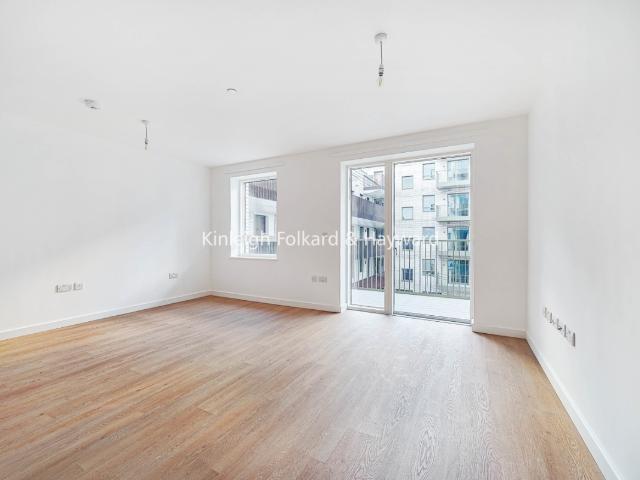 Apartment for rent in Thames View, Greater London