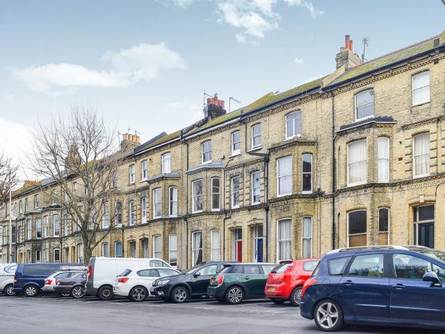 Apartment for rent in Aldrington