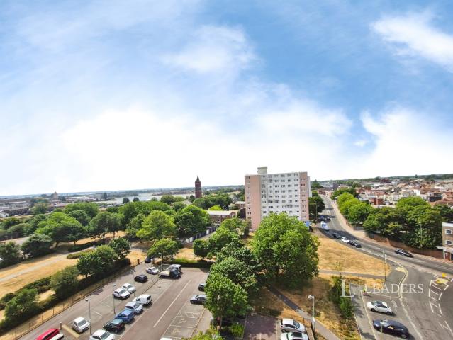 Apartment for rent in Priddy's Hard, Middlecroft