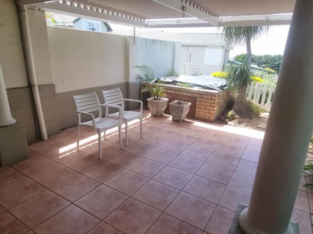 Apartment for rent in Westridge, Umhlanga Rocks