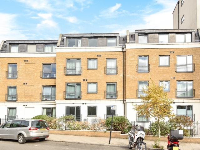 Apartment for rent in London Borough of Ealing, Greater London