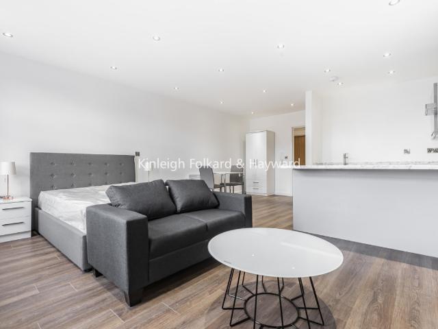 Apartment for rent in Walworth, Greater London