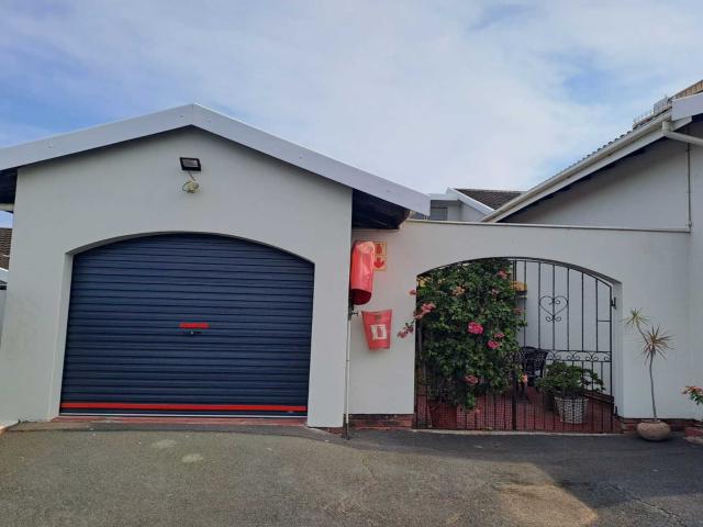 Apartment for rent in Kingsburgh, Kwazulu-natal