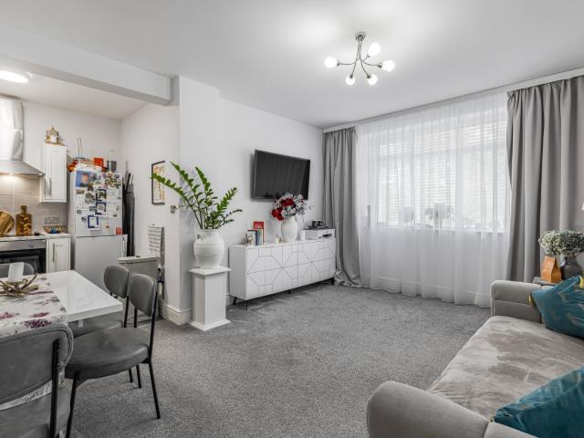 Apartment for rent in Maida Vale, Isle Of Man