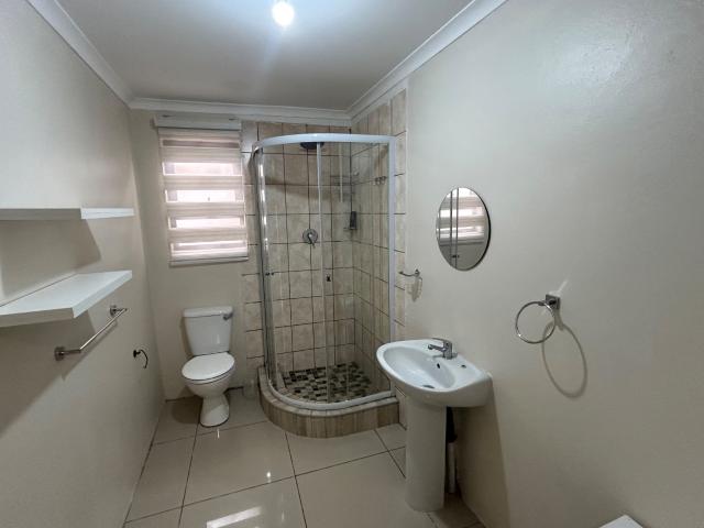 Apartment for rent in West End, Sol Plaatje Local Municipality