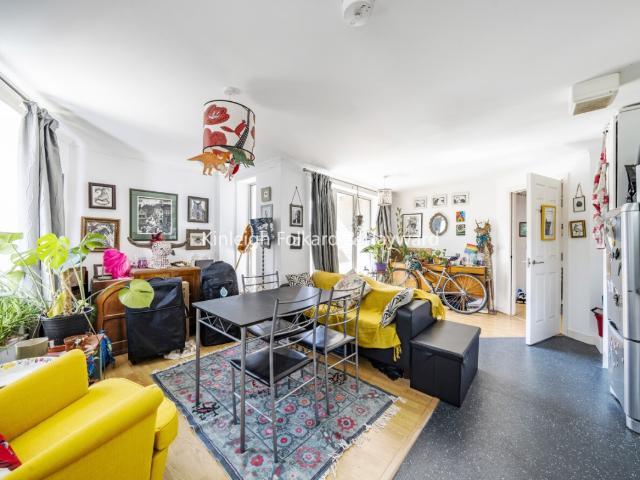 Apartment for rent in Walworth, Greater London