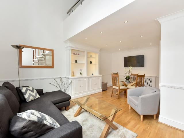 Apartment for rent in Belgravia, Greater London